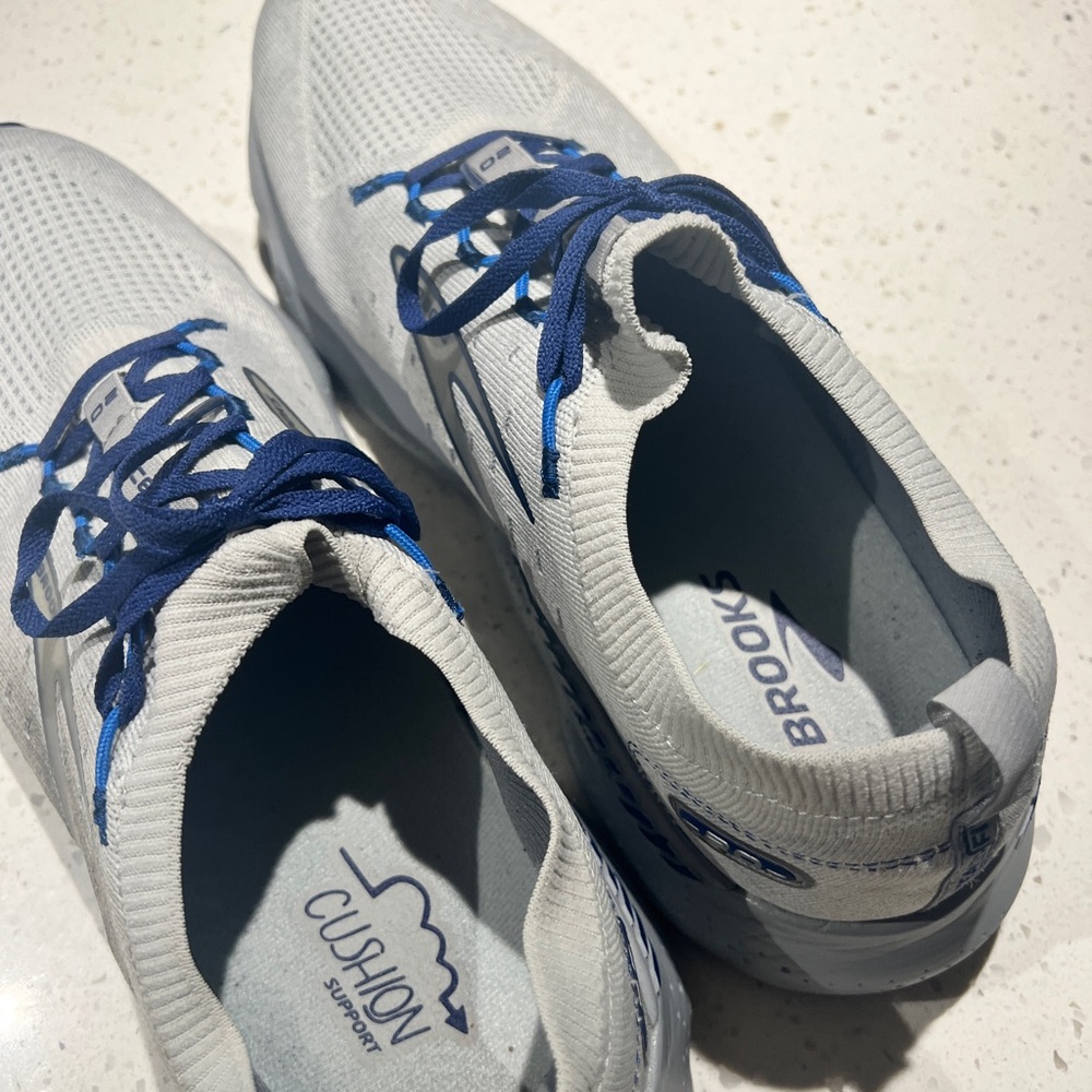 Brooks Glycerin GTS 20 Gray and Blue Athletic Shoes - Picture 5 of 6